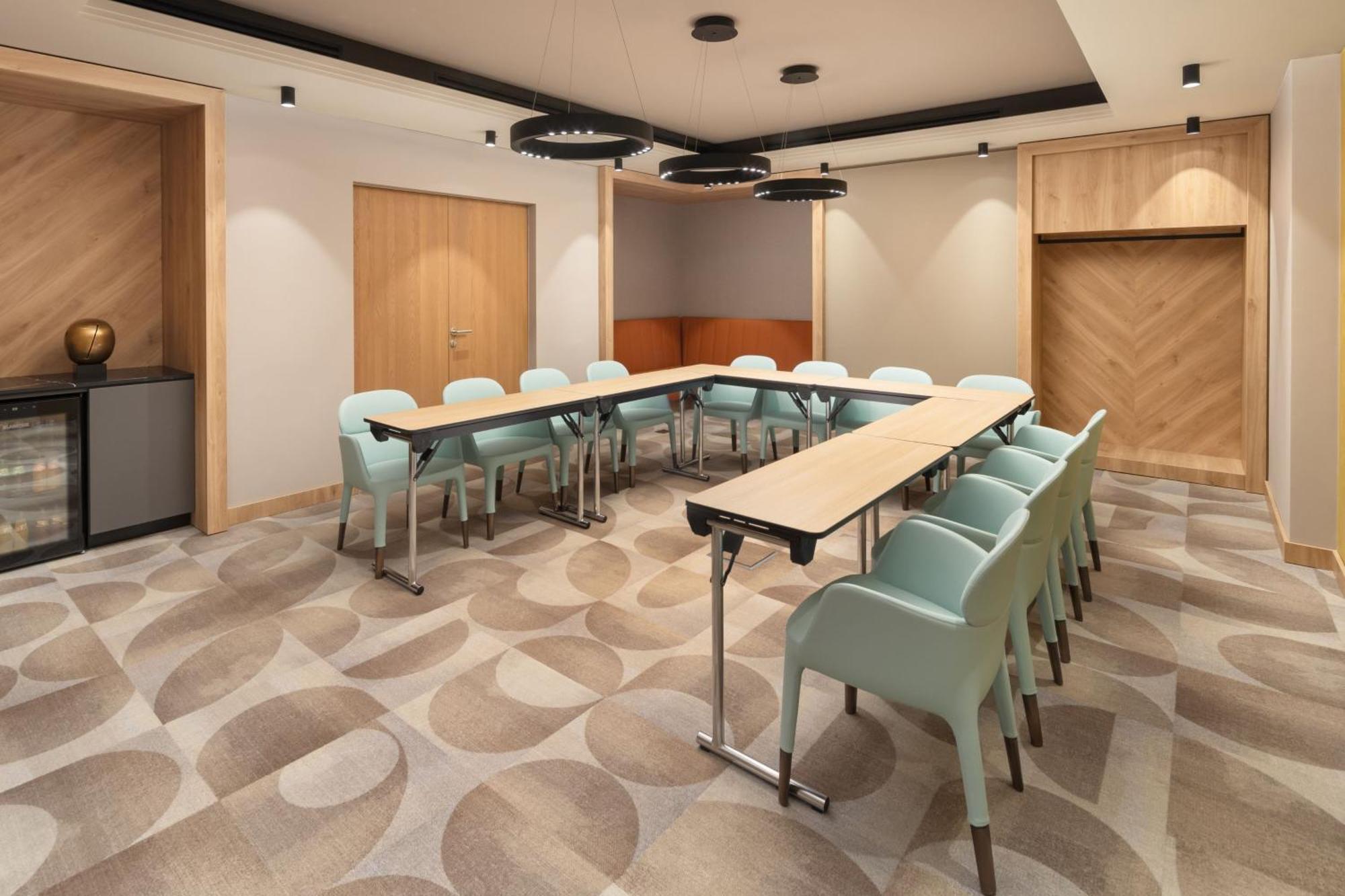 מלון Courtyard By Marriott Cluj - Napoca Downtown מראה חיצוני תמונה