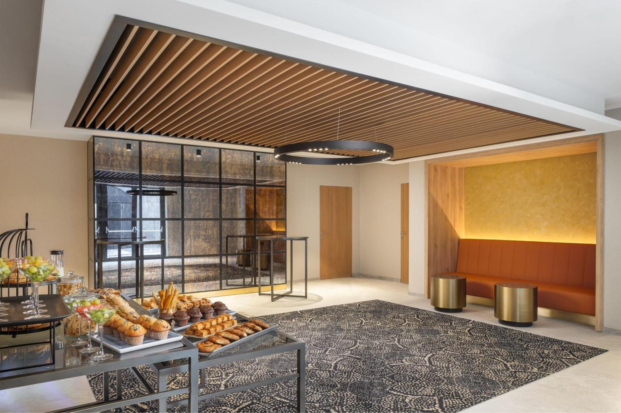 מלון Courtyard By Marriott Cluj - Napoca Downtown מראה חיצוני תמונה