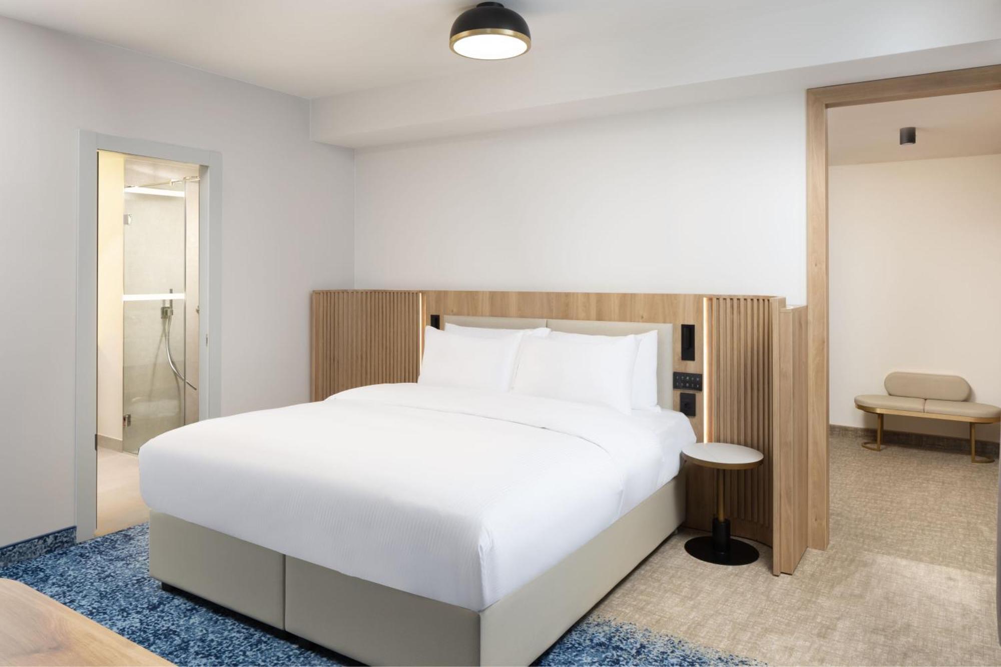 מלון Courtyard By Marriott Cluj - Napoca Downtown מראה חיצוני תמונה