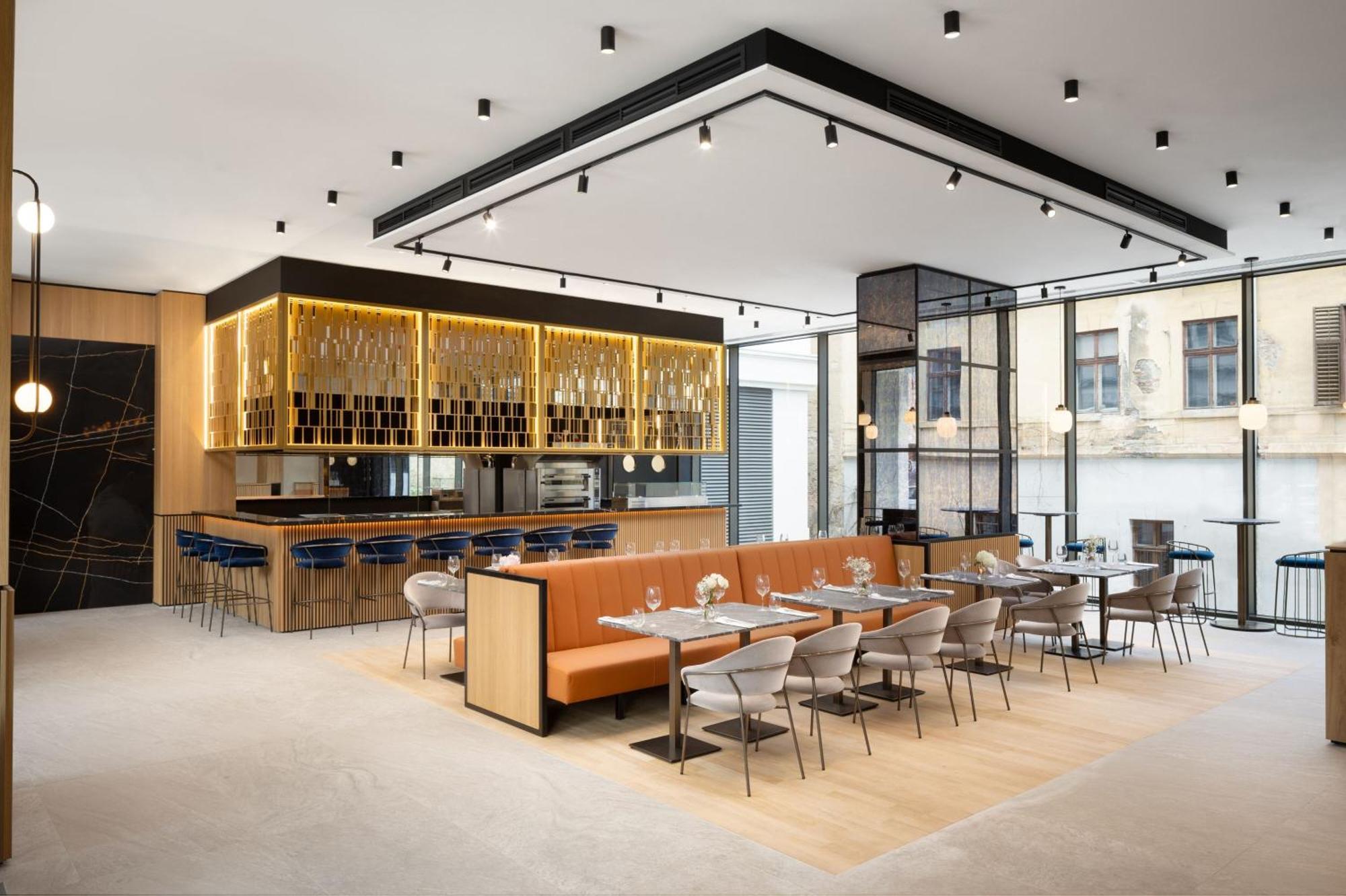 מלון Courtyard By Marriott Cluj - Napoca Downtown מראה חיצוני תמונה