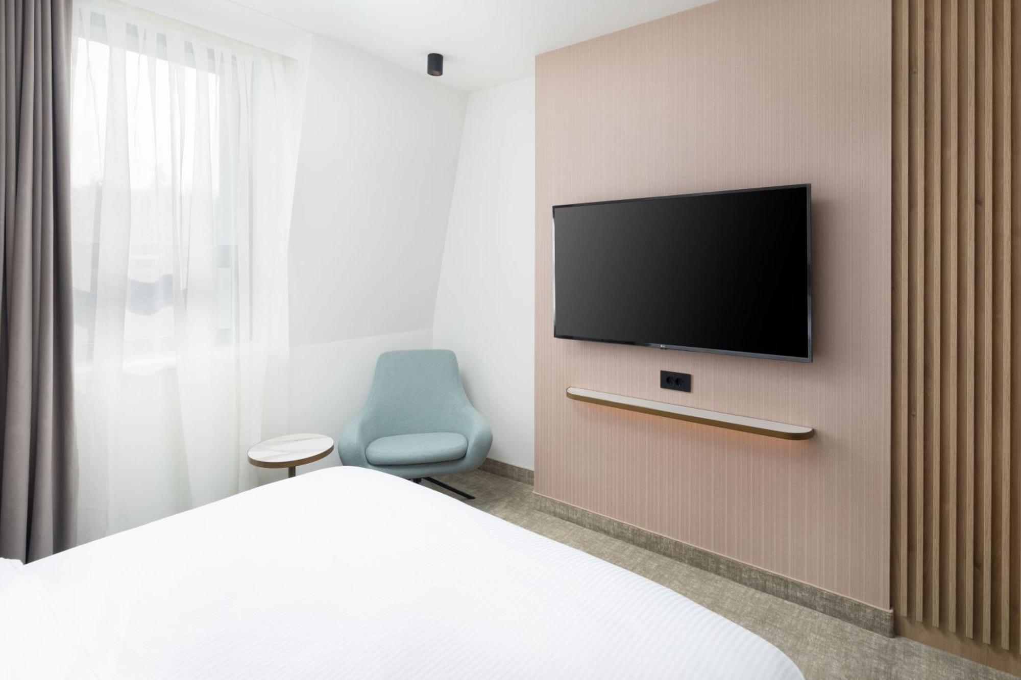 מלון Courtyard By Marriott Cluj - Napoca Downtown מראה חיצוני תמונה